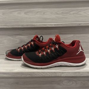 JORDAN TRAINING SHOE MENS 10